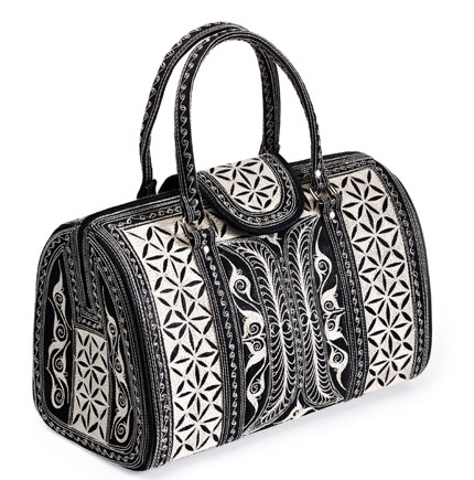 Besar Embroidered Handmade Handbag
